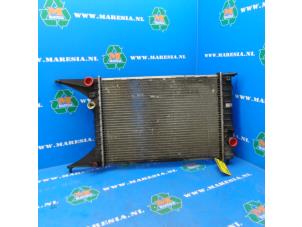 Gebruikte Radiateur Opel Omega B (25/26/27) 2.0i 16V Prijs € 47,25 Margeregeling aangeboden door Maresia Auto Recycling B.V.