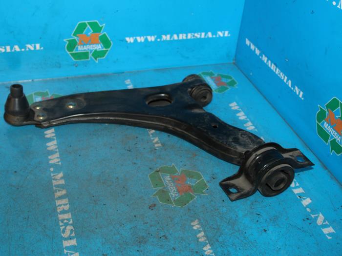 Front lower wishbone, left Ford Focus