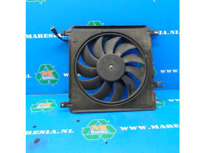 Air conditioning cooling fans Opel Agila