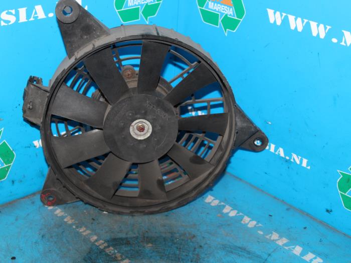 Air conditioning cooling fans Kia Sportage