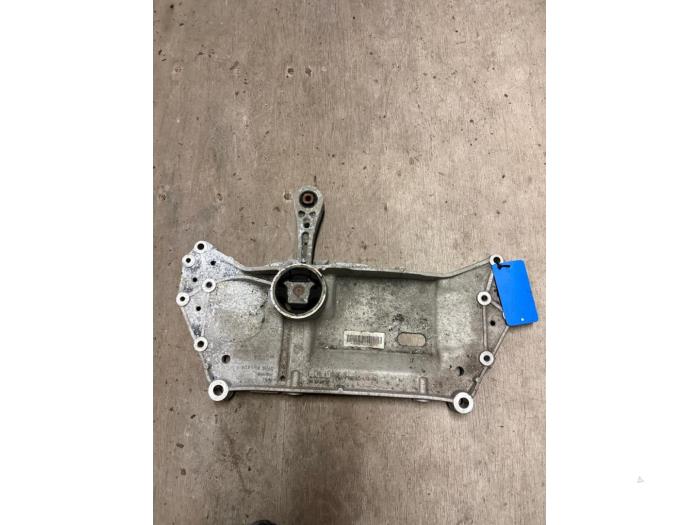 Gebruikte Subframe Seat Leon (1P1) 2.0 TFSI FR 16V Prijs € 78,75 Margeregeling aangeboden door Maresia Auto Recycling B.V.