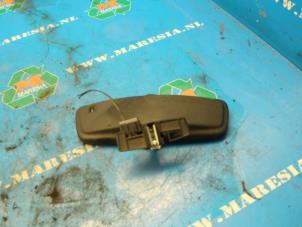 Gebruikte Binnenspiegel Opel Astra H SW (L35) 1.6 16V Twinport Prijs € 52,50 Margeregeling aangeboden door Maresia Auto Recycling B.V.