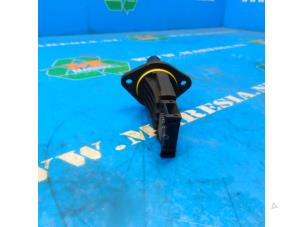 Gebruikte Luchthoeveelheidsmeter Volkswagen Golf V (1K1) 1.9 TDI Prijs € 42,00 Margeregeling aangeboden door Maresia Auto Recycling B.V.