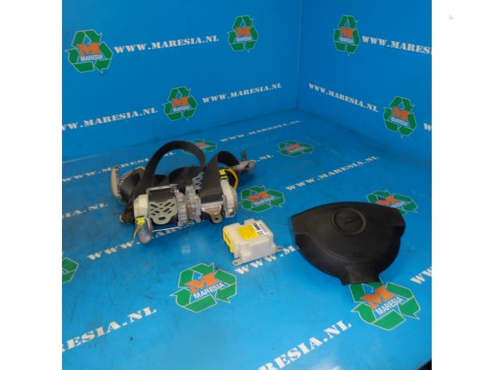 Airbag Set+Module van een Daihatsu Cuore (L251/271/276) 1.0 12V DVVT 2006