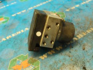 Gebruikte ABS Pomp Toyota Land Cruiser 90 (J9) 3.0 TD Prijs € 105,00 Margeregeling aangeboden door Maresia Auto Recycling B.V.