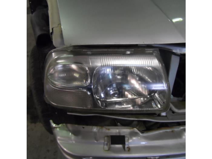Headlight, right Suzuki Grand Vitara