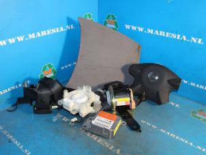 Gebruikte Module + Airbag Set Nissan Almera Tino (V10M) 1.8 16V Prijs € 315,00 Margeregeling aangeboden door Maresia Auto Recycling B.V.