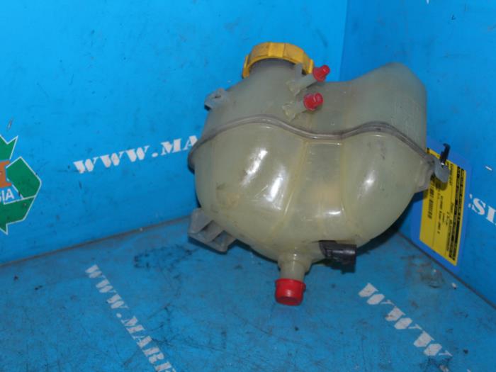 Expansion vessel Opel Vectra