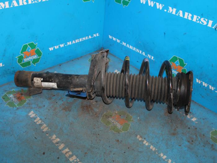 Front shock absorber rod, left - 91fa7df4-acb2-4316-b57b-1bf2a742d9a5.jpg