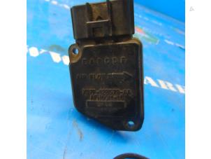 Gebruikte Luchthoeveelheidsmeter Ford Mondeo III Wagon 2.0 TDCi 130 16V Prijs € 52,50 Margeregeling aangeboden door Maresia Auto Recycling B.V.