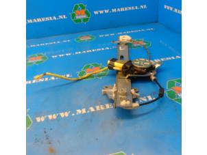 Gebruikte Ruitmechaniek 4Deurs links-voor Mazda Xedos 9 2.0i V6 24V Prijs € 78,75 Margeregeling aangeboden door Maresia Auto Recycling B.V.