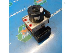 Gebruikte ABS Pomp Ford Fiesta 6 (JA8) 1.6 16V Sport Prijs € 63,00 Margeregeling aangeboden door Maresia Auto Recycling B.V.