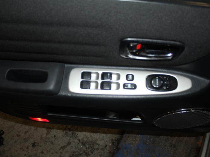 Multi-functional window switch Lexus IS 200