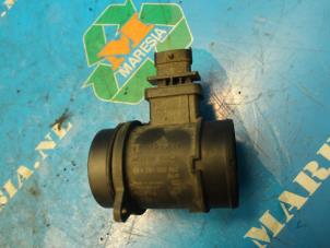 Gebruikte Luchthoeveelheidsmeter Suzuki Splash 1.3 DDiS 16V Prijs € 78,75 Margeregeling aangeboden door Maresia Auto Recycling B.V.