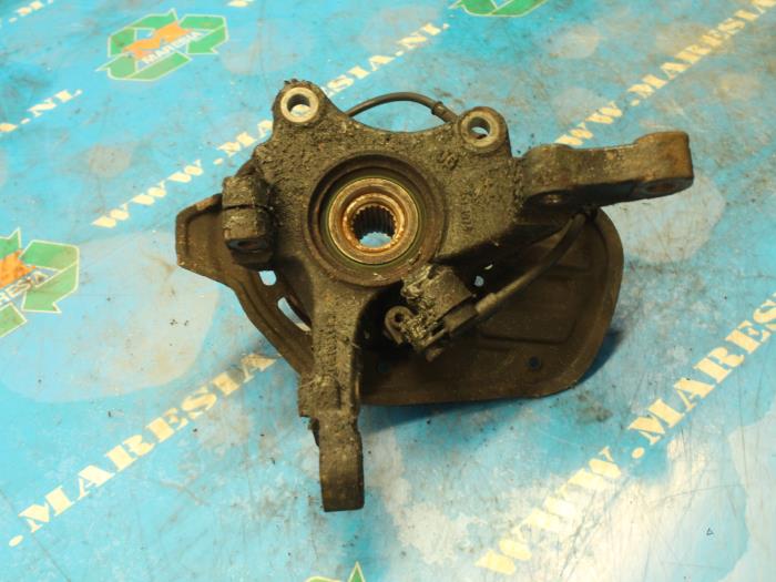 Knuckle, front right Opel Meriva