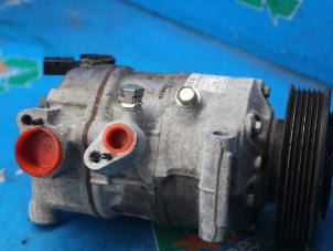 Gebruikte Pomp Airco Volkswagen Polo V (6R) 1.2 TSI 16V BlueMotion Technology Prijs € 99,75 Margeregeling aangeboden door Maresia Auto Recycling B.V.