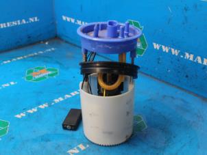 Gebruikte Tank element Pomp Volkswagen Polo V (6R) 1.2 TSI 16V BlueMotion Technology Prijs € 52,50 Margeregeling aangeboden door Maresia Auto Recycling B.V.