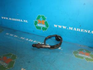 Gebruikte Lambda Sonde Opel Omega B (25/26/27) 2.6 V6 24V Prijs € 52,50 Margeregeling aangeboden door Maresia Auto Recycling B.V.