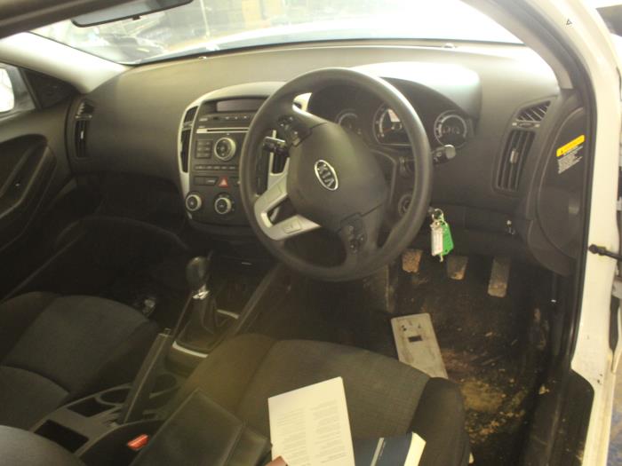 Left airbag (steering wheel) Kia Pro Cee'd