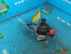 Gebruikte Waterpomp Volkswagen Polo V (6R) 1.4 GTI 16V Prijs € 52,50 Margeregeling aangeboden door Maresia Auto Recycling B.V.