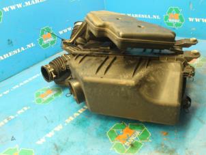 Gebruikte Luchtfilterhuis Lexus RX (L2) 400h V6 24V VVT-i 4x4 Prijs € 131,25 Margeregeling aangeboden door Maresia Auto Recycling B.V.