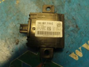 Gebruikte Module (diversen) Volkswagen Eos (1F7/F8) 2.0 FSI 16V Prijs € 52,50 Margeregeling aangeboden door Maresia Auto Recycling B.V.