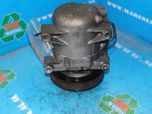 Gebruikte Aircopomp Nissan Primera Wagon (W10) 2.0i 16V SPi Kat. Prijs € 47,25 Margeregeling aangeboden door Maresia Auto Recycling B.V.