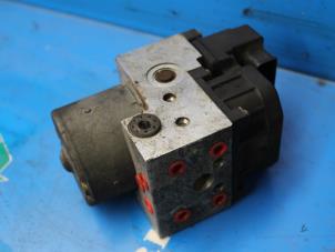 Gebruikte ABS Pomp Nissan Almera Tino (V10M) 2.0 16V CVT Prijs € 21,00 Margeregeling aangeboden door Maresia Auto Recycling B.V.