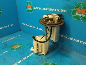 Gebruikte Tank element Pomp Toyota RAV4 (A3) 2.0 16V VVT-i 4x4 Prijs € 78,75 Margeregeling aangeboden door Maresia Auto Recycling B.V.