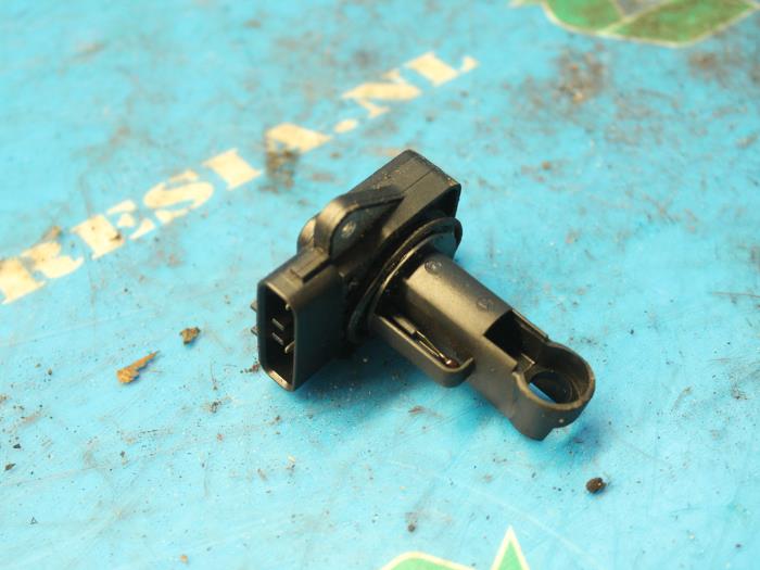 Gebruikte Luchthoeveelheidsmeter Toyota Corolla Verso (R10/11) 1.6 16V VVT-i Prijs € 15,75 Margeregeling aangeboden door Maresia Auto Recycling B.V.