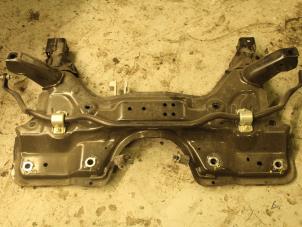 Gebruikte Subframe Opel Corsa E 1.3 CDTi 16V ecoFLEX Prijs € 115,50 Margeregeling aangeboden door Maresia Auto Recycling B.V.