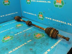 Gebruikte Aandrijfas rechts-voor Opel Tigra Twin Top Prijs € 52,50 Margeregeling aangeboden door Maresia Auto Recycling B.V.