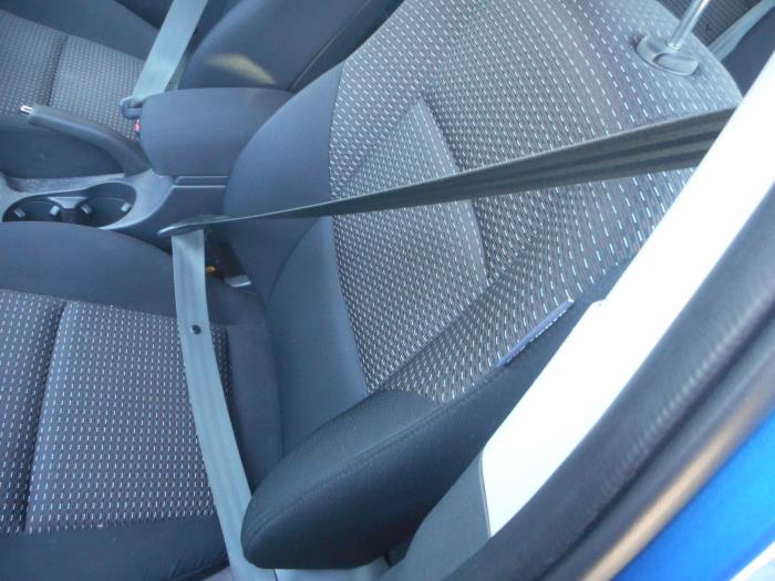 Front seatbelt, left Hyundai I30