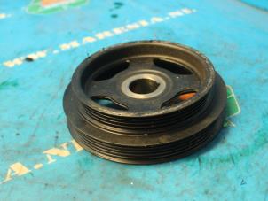 Gebruikte Krukas Poelie Suzuki Celerio (LF) 1.0 12V Dualjet Prijs € 52,50 Margeregeling aangeboden door Maresia Auto Recycling B.V.