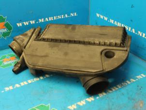 Gebruikte Luchtfilterhuis Opel Combo 1.3 CDTI 16V ecoFlex Prijs € 36,75 Margeregeling aangeboden door Maresia Auto Recycling B.V.