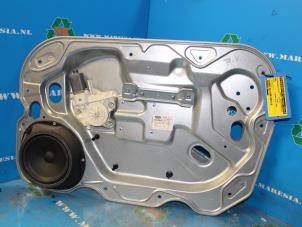 Gebruikte Ruitmechaniek 4Deurs rechts-voor Ford Focus 2 Wagon 1.6 TDCi 16V 90 Prijs € 52,50 Margeregeling aangeboden door Maresia Auto Recycling B.V.