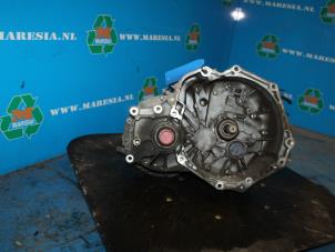 Gebruikte Versnellingsbak Opel Astra H (L48) 1.7 CDTi 16V Prijs € 315,00 Margeregeling aangeboden door Maresia Auto Recycling B.V.