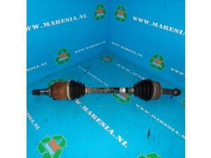 Gebruikte Aandrijfas links-voor Toyota Yaris II (P9) 1.4 D-4D Prijs € 52,50 Margeregeling aangeboden door Maresia Auto Recycling B.V.