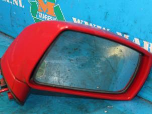 Gebruikte Buitenspiegel rechts Hyundai Coupe 2.0i 16V CVVT Prijs € 63,00 Margeregeling aangeboden door Maresia Auto Recycling B.V.