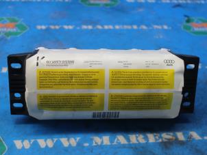 Gebruikte Airbag rechts (Dashboard) Audi Q7 (4LB) 3.0 TDI V6 24V Prijs € 52,50 Margeregeling aangeboden door Maresia Auto Recycling B.V.