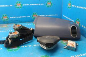Gebruikte Module + Airbag Set Opel Agila (B) 1.2 16V Prijs € 472,50 Margeregeling aangeboden door Maresia Auto Recycling B.V.