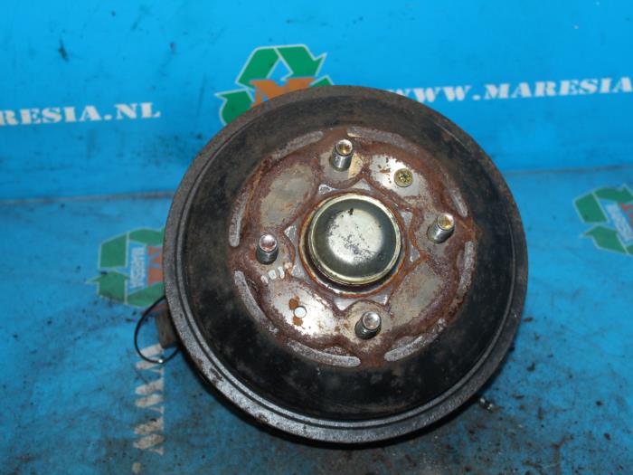 Fusee links-achter Hyundai Accent