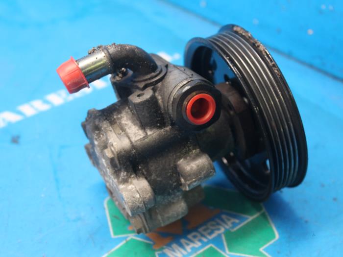 Gebruikte Servopomp Volkswagen Caddy II (9K9A) 1.9 SDI Prijs € 36,75 Margeregeling aangeboden door Maresia Auto Recycling B.V.
