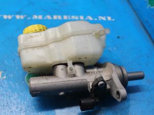 Gebruikte Hoofdremcilinder Volkswagen Polo V (6R) 1.2 TSI 16V BlueMotion Technology Prijs € 47,25 Margeregeling aangeboden door Maresia Auto Recycling B.V.