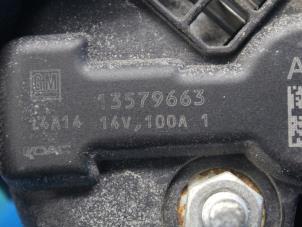 Alternator van een Opel Adam 1.2 16V 2014