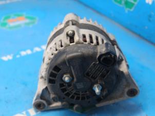 Alternator van een Opel Adam 1.2 16V 2014