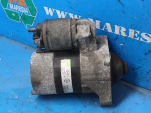 Gebruikte Startmotor Renault Twingo II (CN) 1.2 16V Prijs € 36,75 Margeregeling aangeboden door Maresia Auto Recycling B.V.