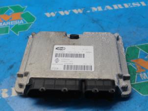 Gebruikte Diversen Renault Twingo II (CN) 1.2 16V Prijs € 131,25 Margeregeling aangeboden door Maresia Auto Recycling B.V.