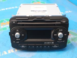 Gebruikte Radio CD Speler Kia Picanto (TA) 1.2 16V Prijs € 78,75 Margeregeling aangeboden door Maresia Auto Recycling B.V.