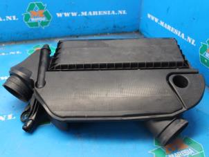 Gebruikte Luchtfilterhuis Opel Combo 1.3 CDTI 16V ecoFlex Prijs € 36,75 Margeregeling aangeboden door Maresia Auto Recycling B.V.